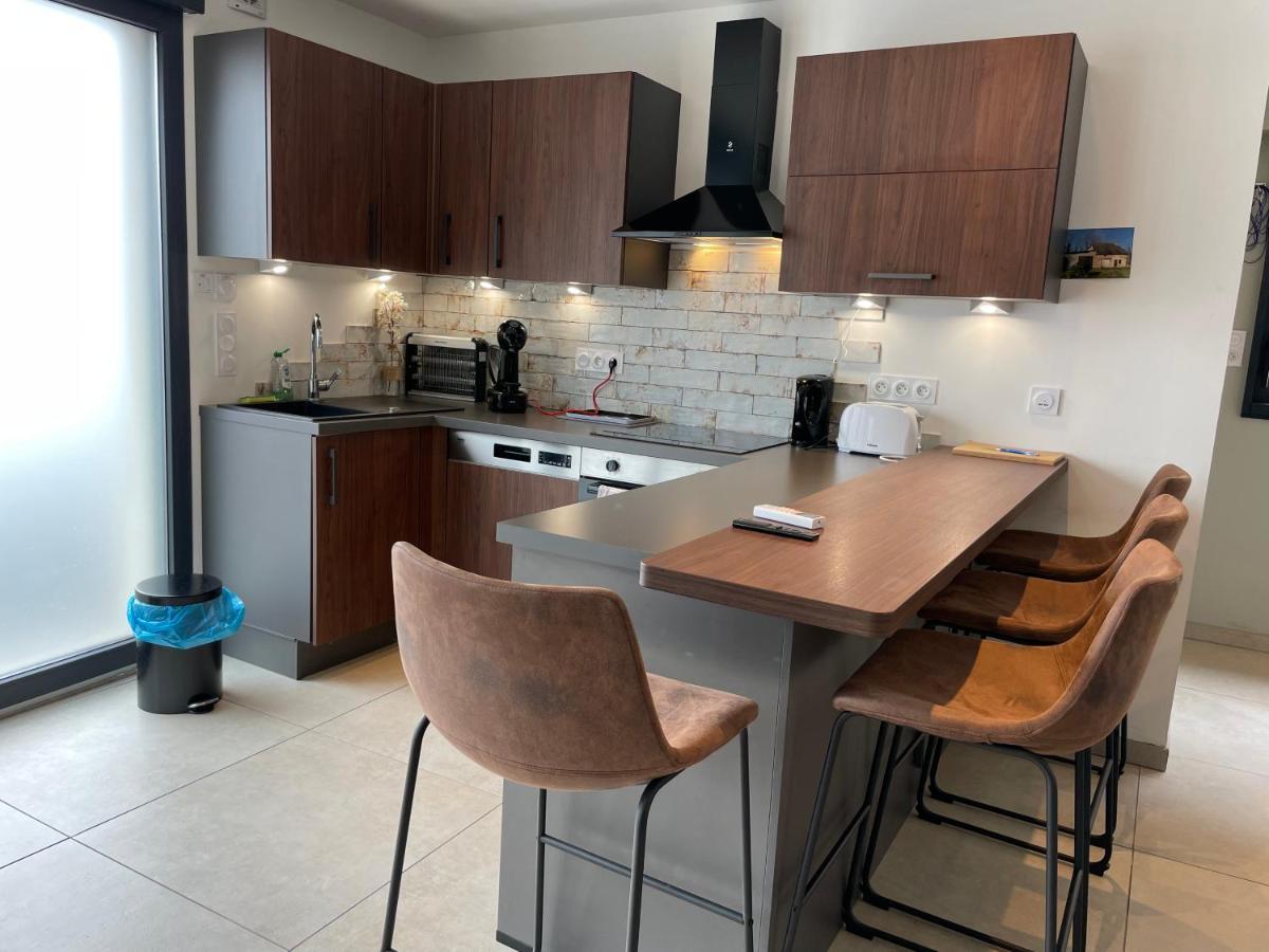 Apartamento Studio Loft Du Lac Avec Terrasse Avec Vue Sur Le Lac Et La Motte Vaivre-et-Montoille Exterior foto
